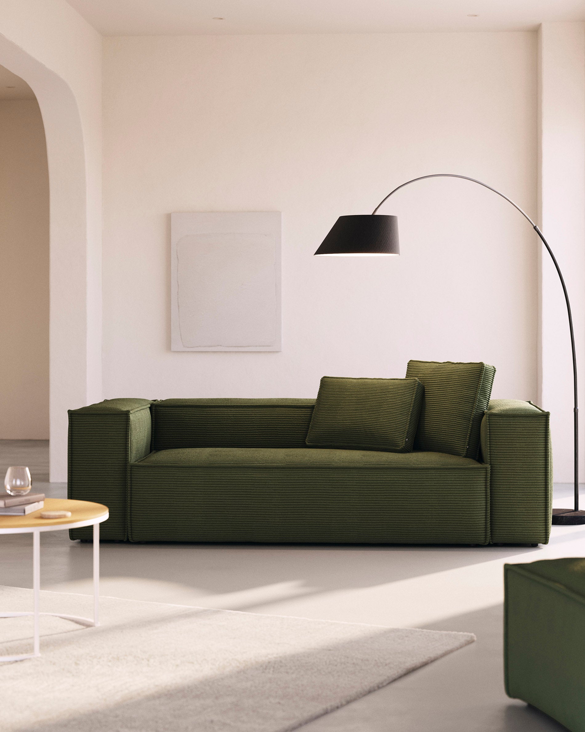 3-Sitzer-Sofa Blok, schwer entflammbar mit dickem, grünen Cord, 240 cm, FSC Mix Credit in Grün präsentiert im Onlineshop von KAQTU Design AG. 3er Sofa ist von Kave Home