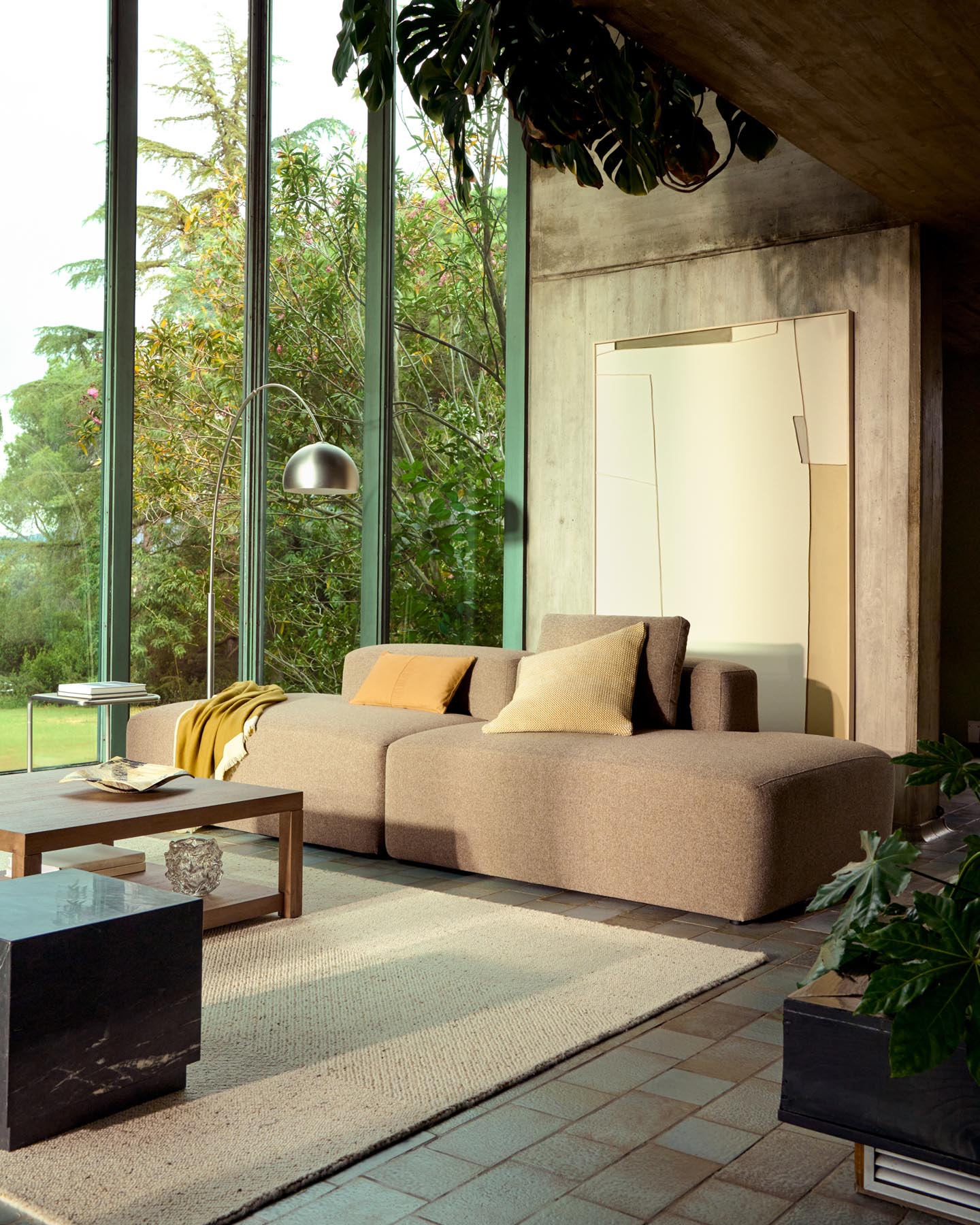 3-Sitzer-Sofa Blok in brauner Chenille, 290 cm, FSC Mix Credit in Taupe präsentiert im Onlineshop von KAQTU Design AG. 3er Sofa ist von Kave Home