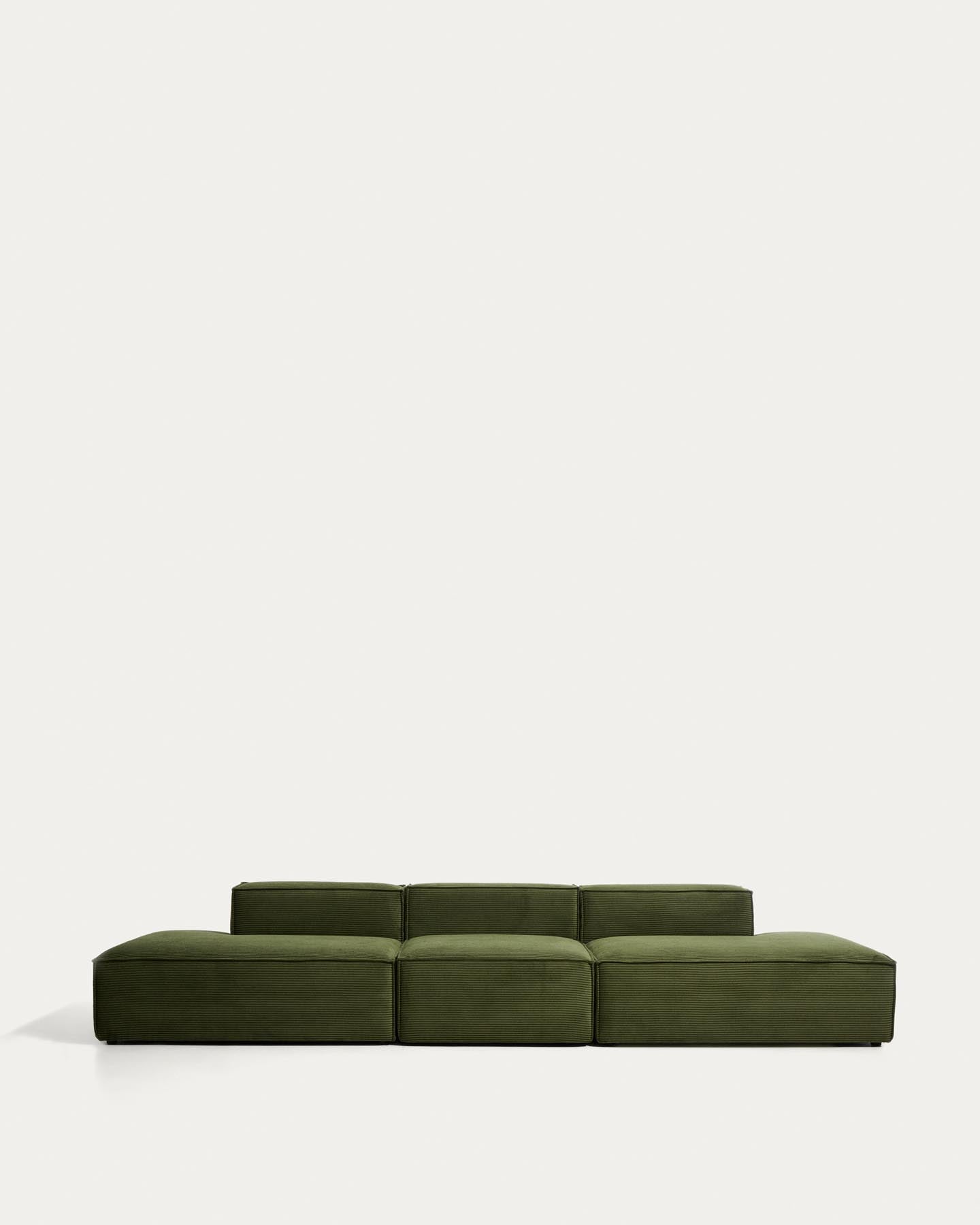 4-Sitzer-Sofa Blok in grobem grünem Cord, 380 cm, FSC Mix Credit in Grün präsentiert im Onlineshop von KAQTU Design AG. 4er Sofa ist von Kave Home