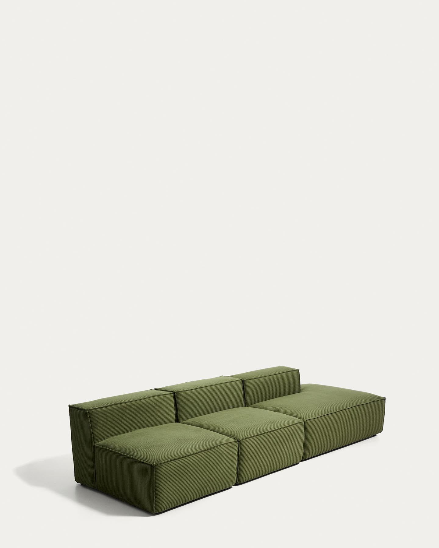 3-Sitzer-Sofa Blok mit Randmodul rechts in grobem grünem Cord, 325 cm, FSC Mix Credit in Grün präsentiert im Onlineshop von KAQTU Design AG. 3er Sofa ist von Kave Home