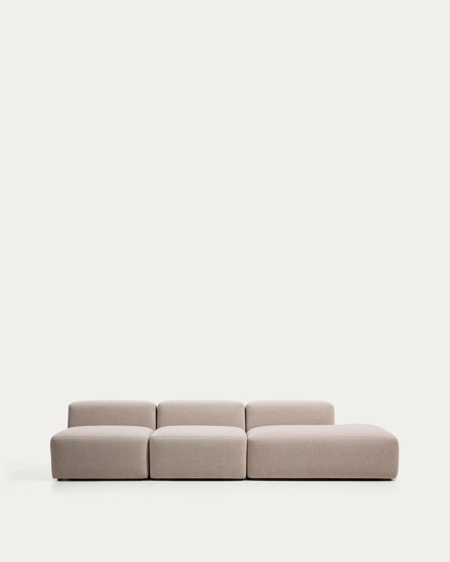 3-Sitzer-Sofa Blok mit Randmodul rechts in beiger Chenille, 325 cm, FSC Mix Credit in Beige präsentiert im Onlineshop von KAQTU Design AG. 3er Sofa ist von Kave Home