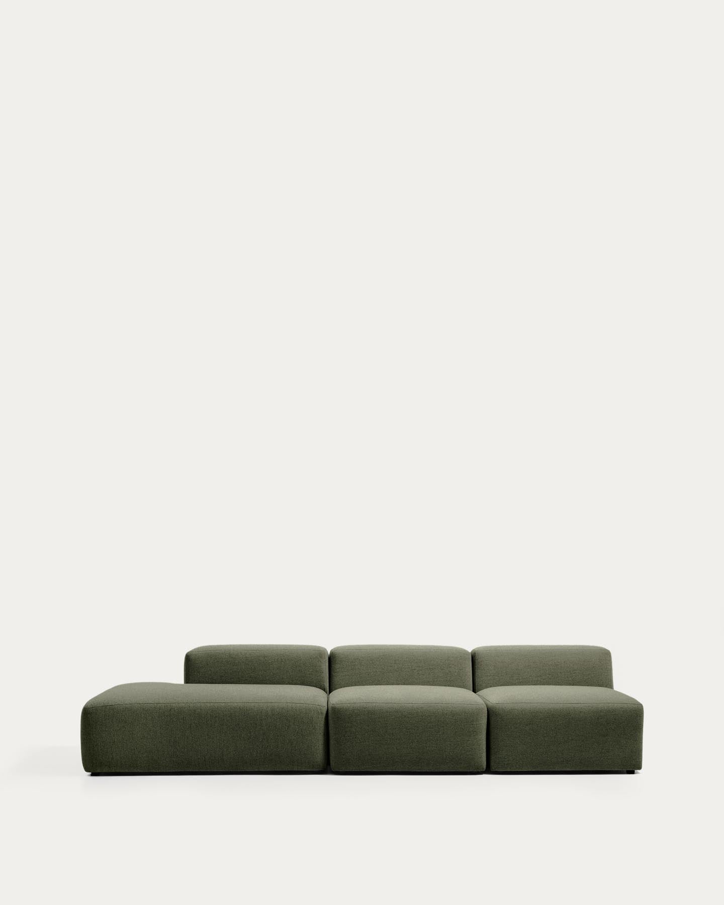 3-Sitzer-Sofa Blok mit Randmodul links in moosgrüner Chenille, 325 cm, FSC Mix Credit in Grün präsentiert im Onlineshop von KAQTU Design AG. 3er Sofa ist von Kave Home