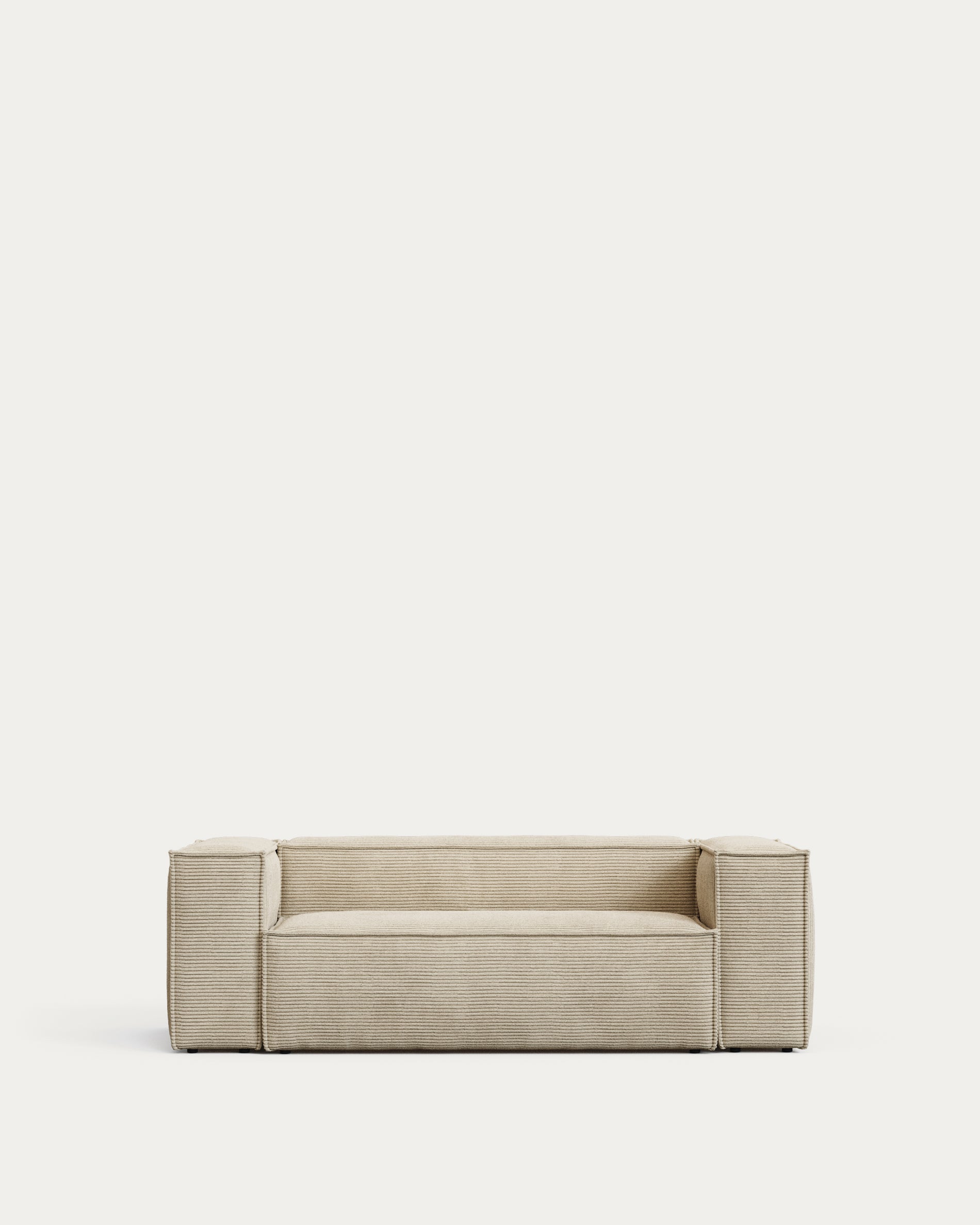 2-Sitzer-Sofa Blok mit dickem Cord in Naturfarbe 210 cm FSC Mix Credit in Ecru präsentiert im Onlineshop von KAQTU Design AG. 2er Sofa ist von Kave Home
