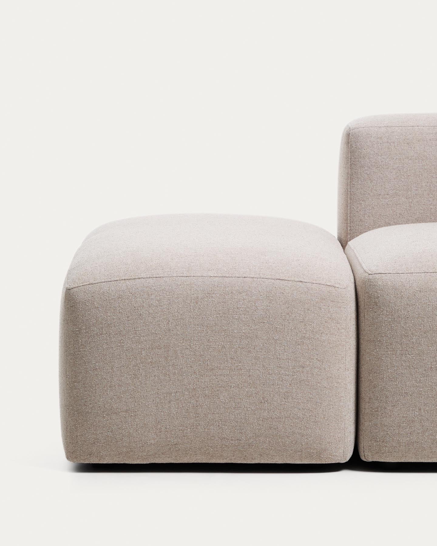 3-Sitzer-Sofa Blok mit Pouf-Randmodul in beiger Chenille, 240 cm, FSC Mix Credit in Beige präsentiert im Onlineshop von KAQTU Design AG. 3er Sofa ist von Kave Home