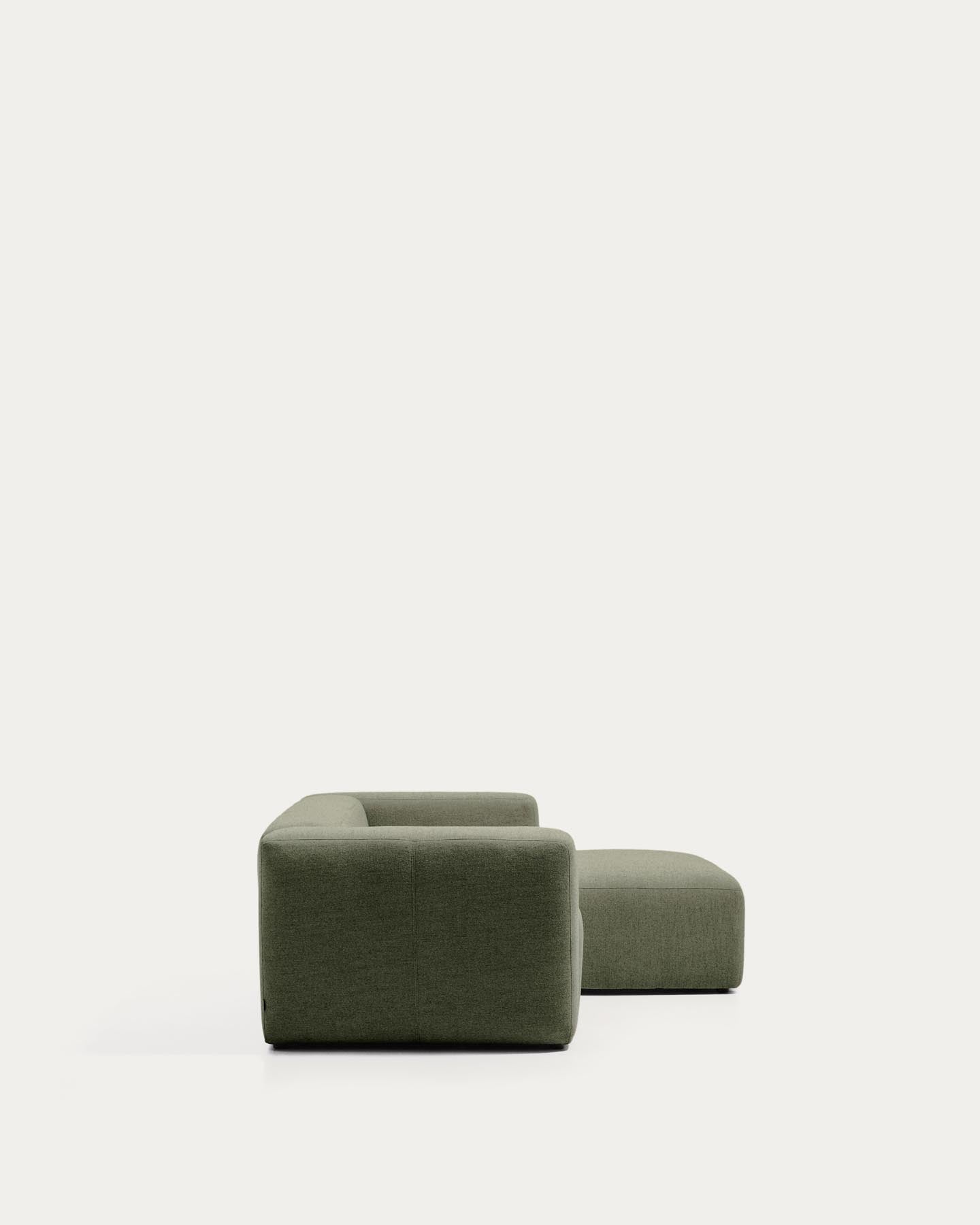 2-Sitzer-Sofa Blok mit Chaiselongue rechts in moosgrüner Chenille, 240 cm, FSC Mix Credit in Grün präsentiert im Onlineshop von KAQTU Design AG. L-Sofa rechts ist von Kave Home