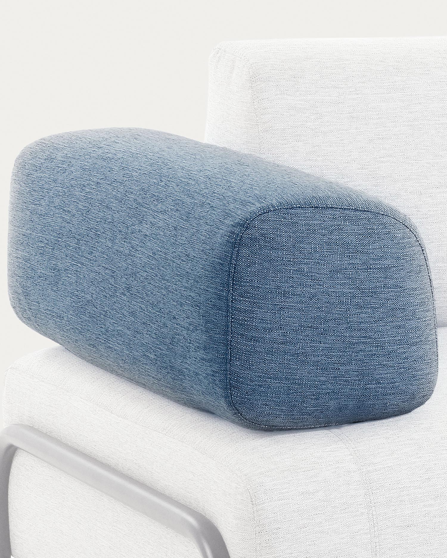 Die Compo Armlehne in Blau von Kave Home: stilvoll, funktional, langlebig. Perfekt für individuelles Sofa-Design und Komfort.