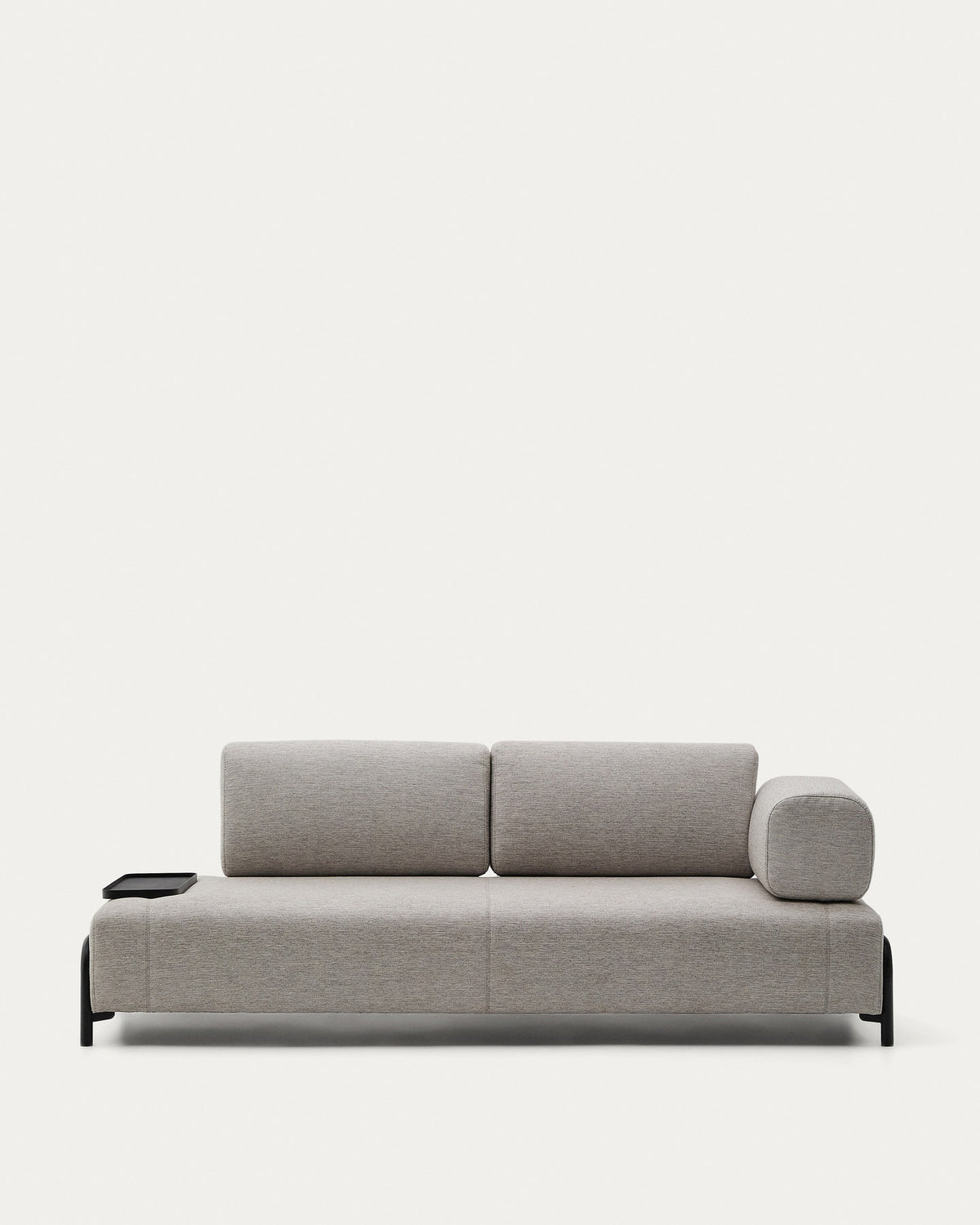 Compo 3-Sitzer Sofa beige-grau mit kleinem Tablett 232 cm in Beige präsentiert im Onlineshop von KAQTU Design AG. 3er Sofa ist von Kave Home
