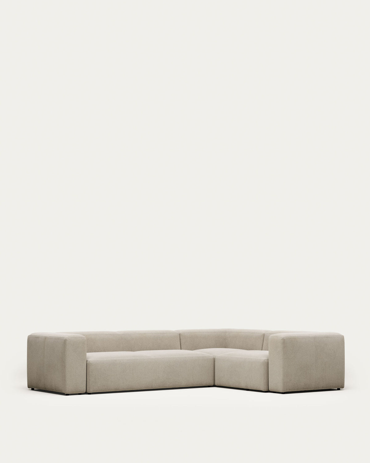4-Sitzer-Ecksofa Blok, schwer entflammbar mit beiger Chenille, 320 x 230 cm / 230 x 320 cm in Beige präsentiert im Onlineshop von KAQTU Design AG. Ecksofa ist von Kave Home