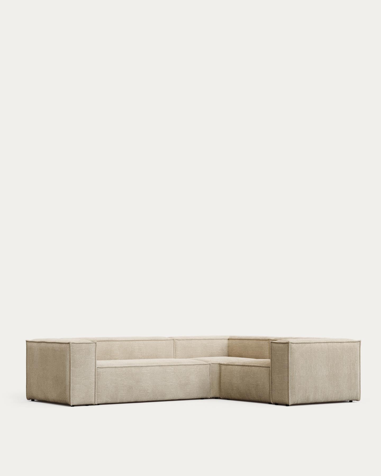 3-Sitzer-Ecksofa Blok schwer entflammbar mit dickem Cord in Ecru 290 x 230 cm / 230 x 290 cm FSC Mix Credit in Ecru präsentiert im Onlineshop von KAQTU Design AG. Ecksofa ist von Kave Home