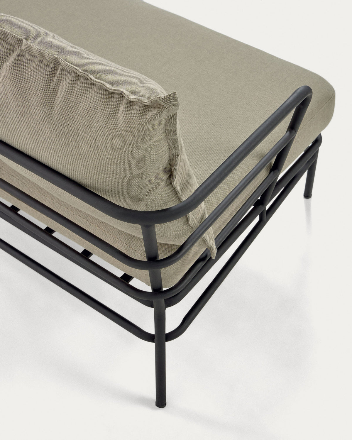 Mareluz 3-Sitzersofa aus schwarzem Stahl 197 cm in Grün, Schwarz präsentiert im Onlineshop von KAQTU Design AG. Lounge Sofa ist von Kave Home