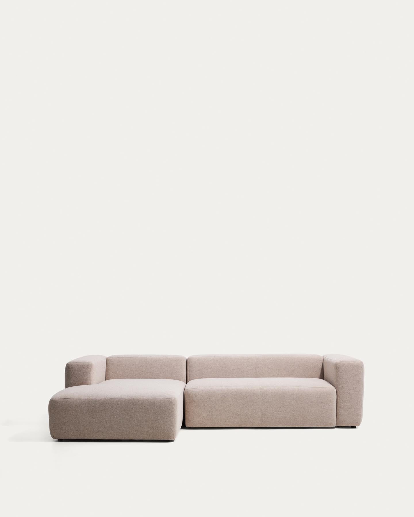 3-Sitzer-Sofa Blok mit Chaiselongue links in beiger Chenille, 300 cm, FSC Mix Credit in Beige präsentiert im Onlineshop von KAQTU Design AG. L-Sofa links ist von Kave Home