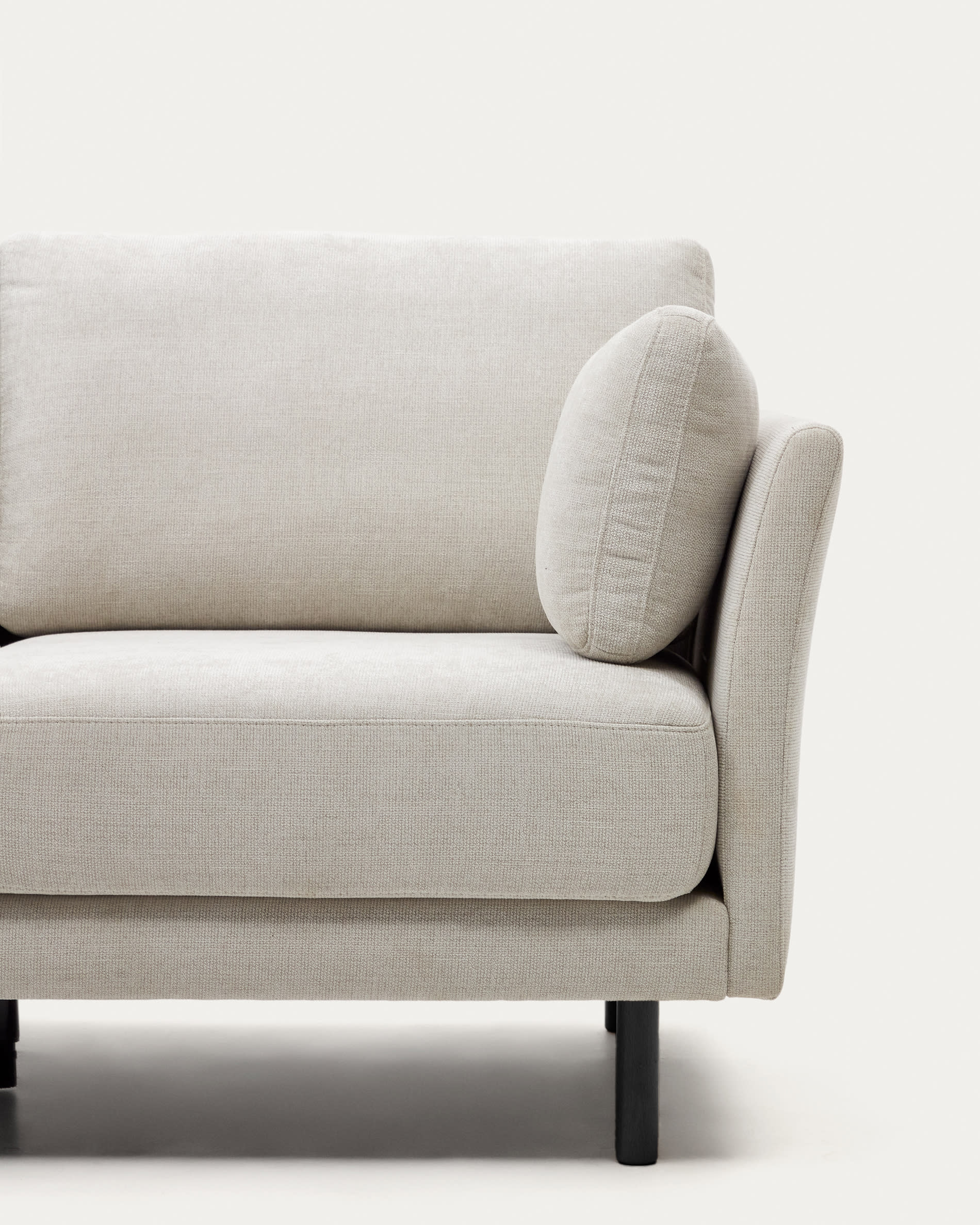 Elegantes 2-Sitzer-Sofa aus strapazierfähigem Chenille in Perle, 170 cm, mit stabilen schwarzen Holzbeinen – ideal für jeden Einrichtungsstil.