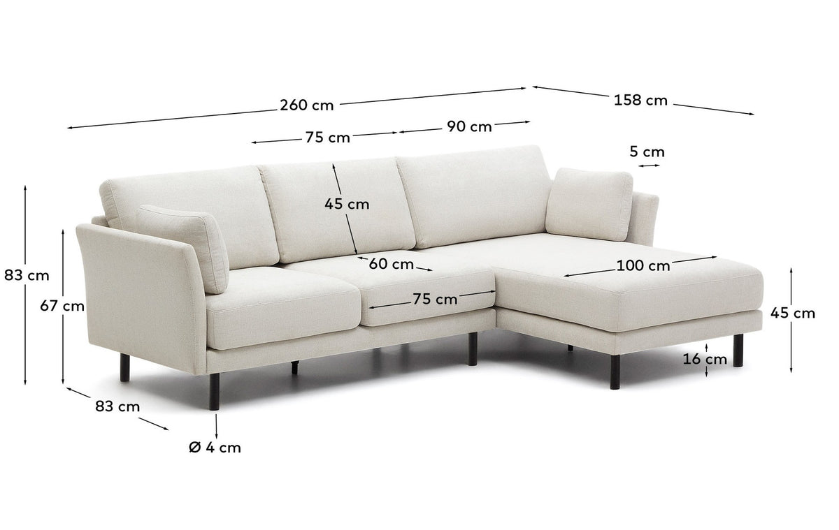 Gilma 3-Sitzer Sofa mit Chaiselongue rechts/links Chenille Perle Beine in Schwarz 260 cm in Perle präsentiert im Onlineshop von KAQTU Design AG. L-Sofa links ist von Kave Home