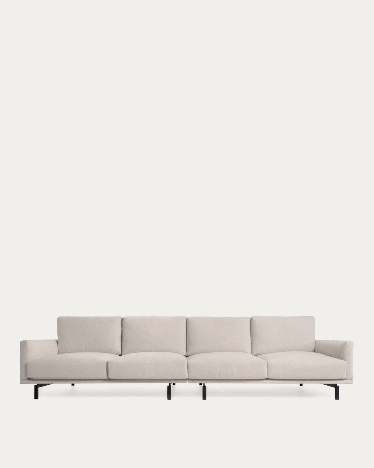Galene 4-Sitzer Sofa beige 414 cm FSC Mix Credit in Beige präsentiert im Onlineshop von KAQTU Design AG. 4er Sofa ist von Kave Home