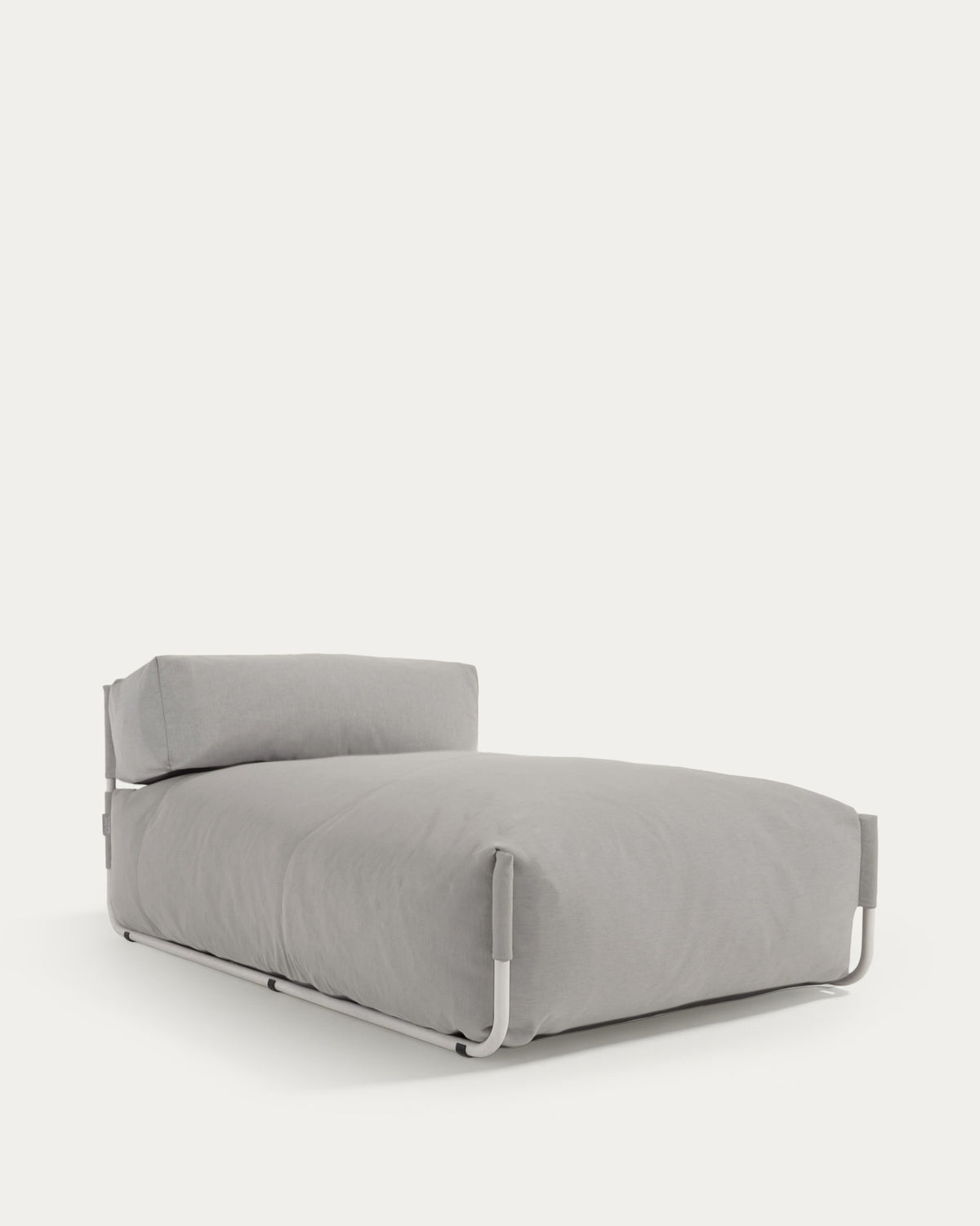Square Pouf Modularsofa longue mit Rückenlehne Outdoor hellgrau Aluminium weiss 165x101cm in Grau präsentiert im Onlineshop von KAQTU Design AG. Lounge Sofa ist von Kave Home