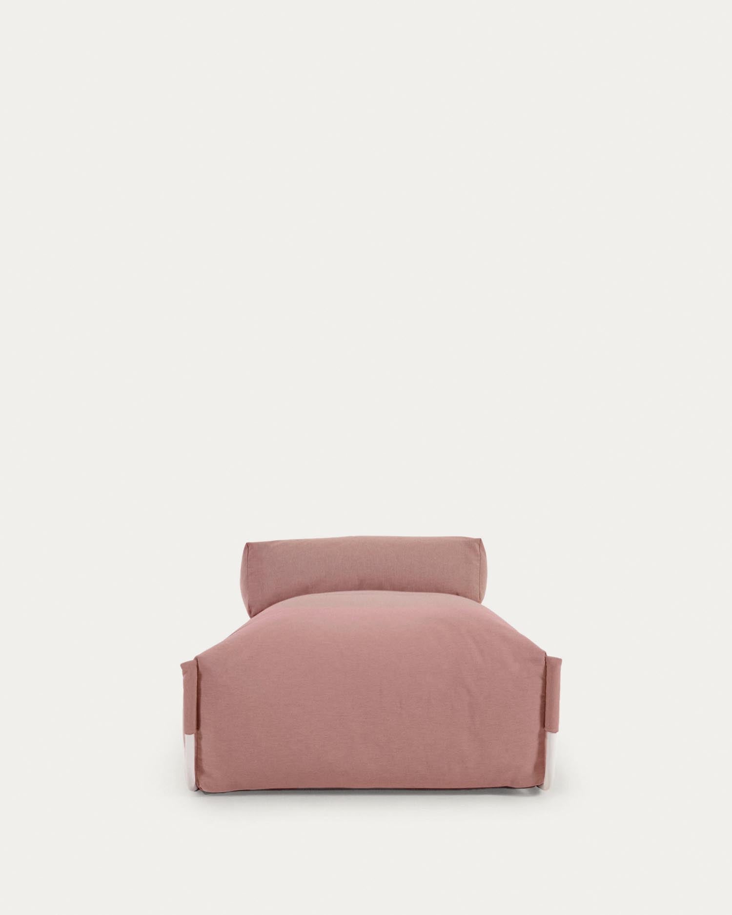 Genießen Sie den Komfort des Square Pouf Modularsofas Longue in Terrakotta. Perfekt für den Außenbereich, wetterfest und individuell gestaltbar!