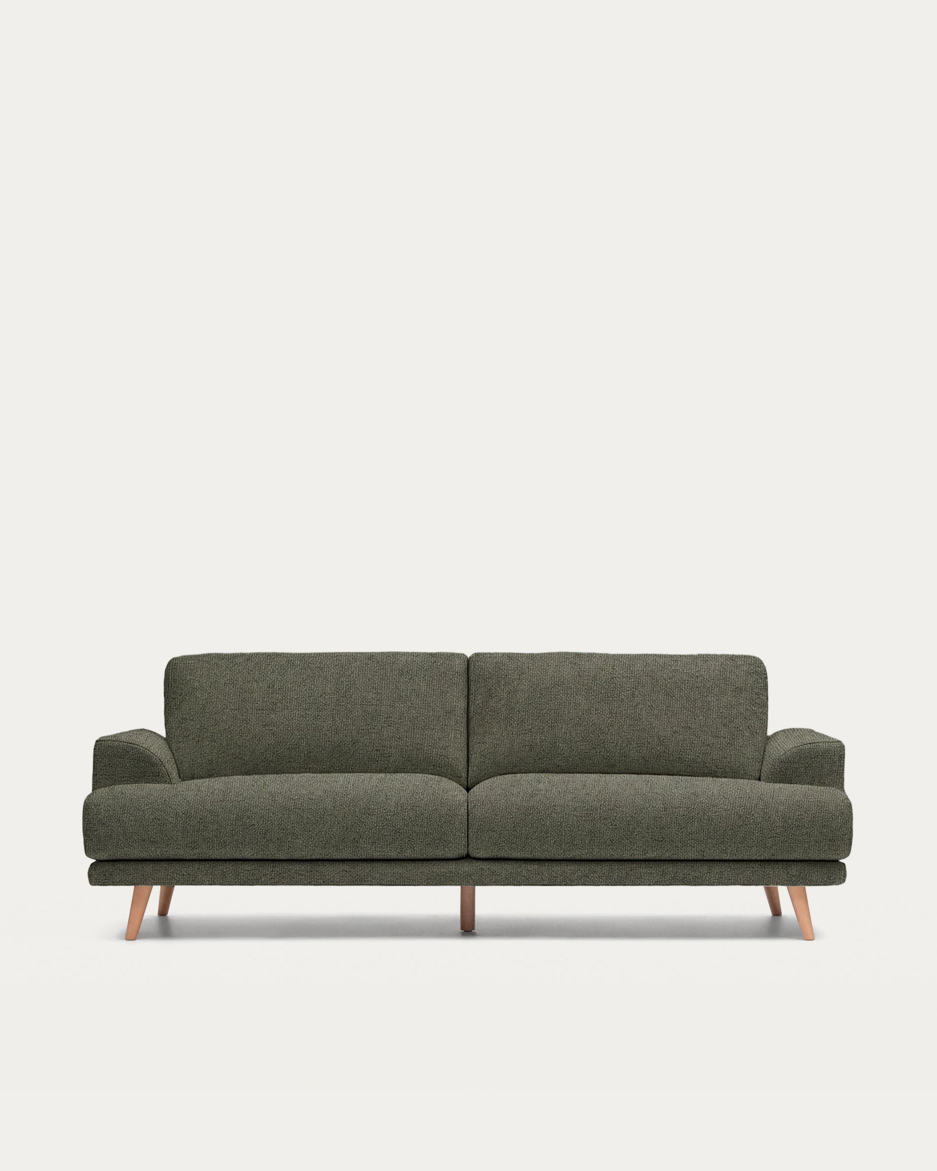 3-Sitzer-Sofa Karin in Dunkelgrün mit Beinen aus massivem Buchenholz 231 cm in Dunkelgrün präsentiert im Onlineshop von KAQTU Design AG. 3er Sofa ist von Kave Home