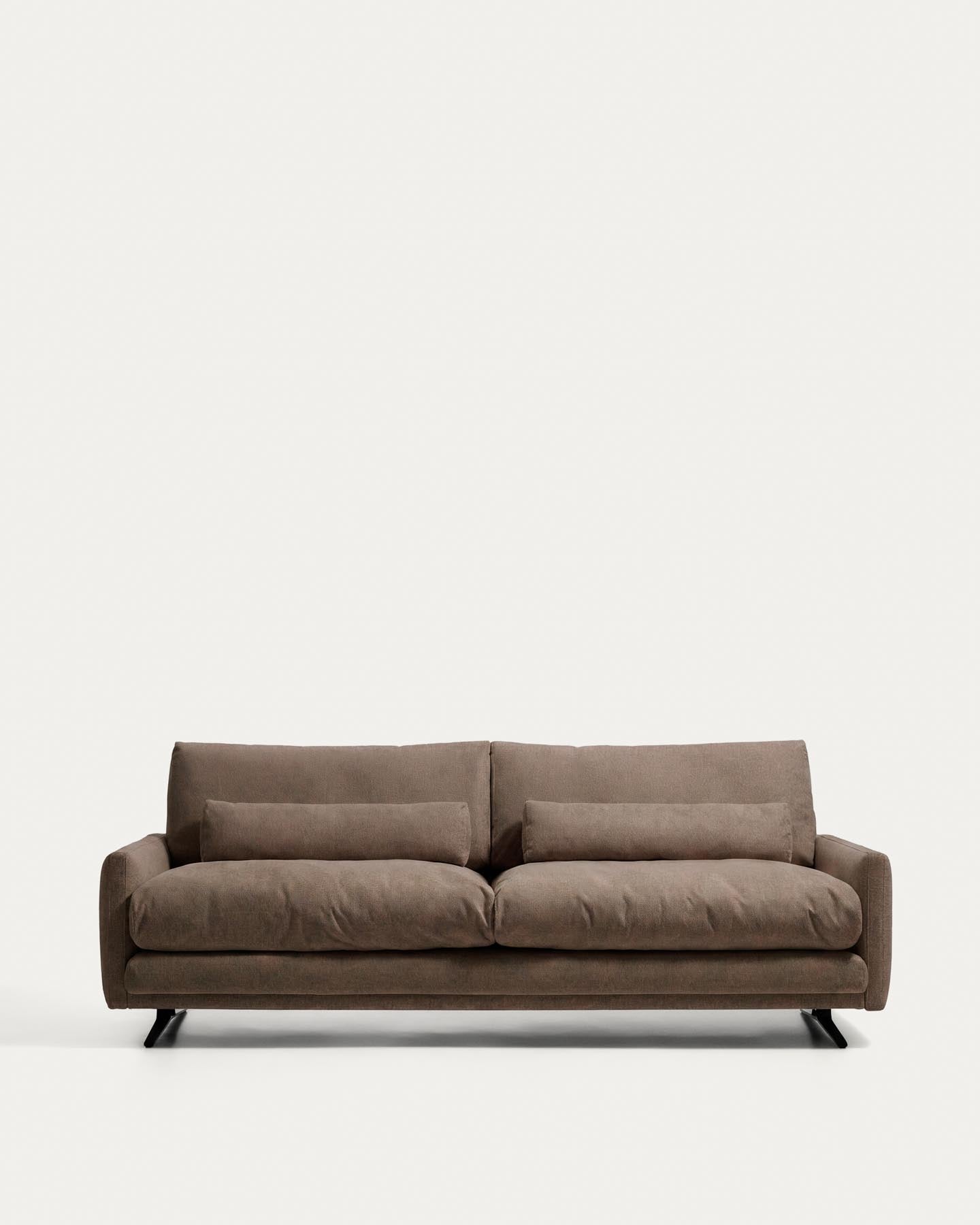 3-Sitzer-Sofa Veliro, schwer entflammbar, in Toastbraun mit Stahlbeinen mit schwarzem Finish, 240 cm, FSC Mix Credit in Braun präsentiert im Onlineshop von KAQTU Design AG. 3er Sofa ist von Kave Home