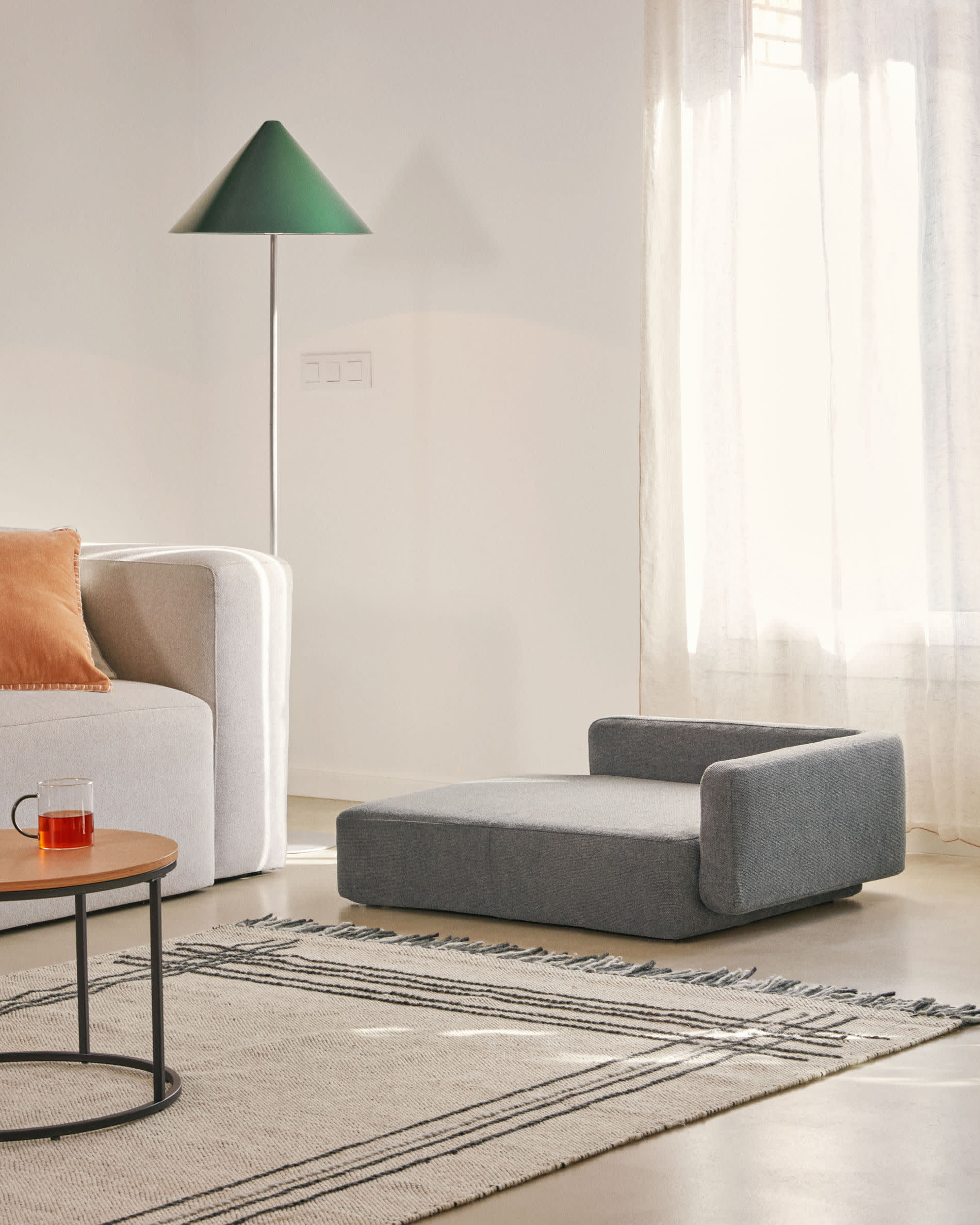 Bowie Bezug für großes Haustierbett in elegantem Dunkelgrau (73 x 98 cm) - robust, leicht zu reinigen und stilvoll. Ideal für Ihr Haustier!