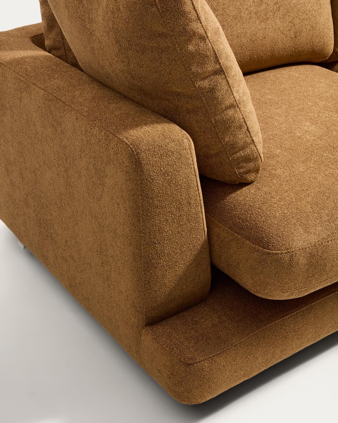 4-Sitzer-Sofa Gala aus Microbouclé mit Chaiselongue rechts in Senfgelb, FSC Mix Credit, 300 cm in Senfgelb präsentiert im Onlineshop von KAQTU Design AG. L-Sofa rechts ist von Kave Home