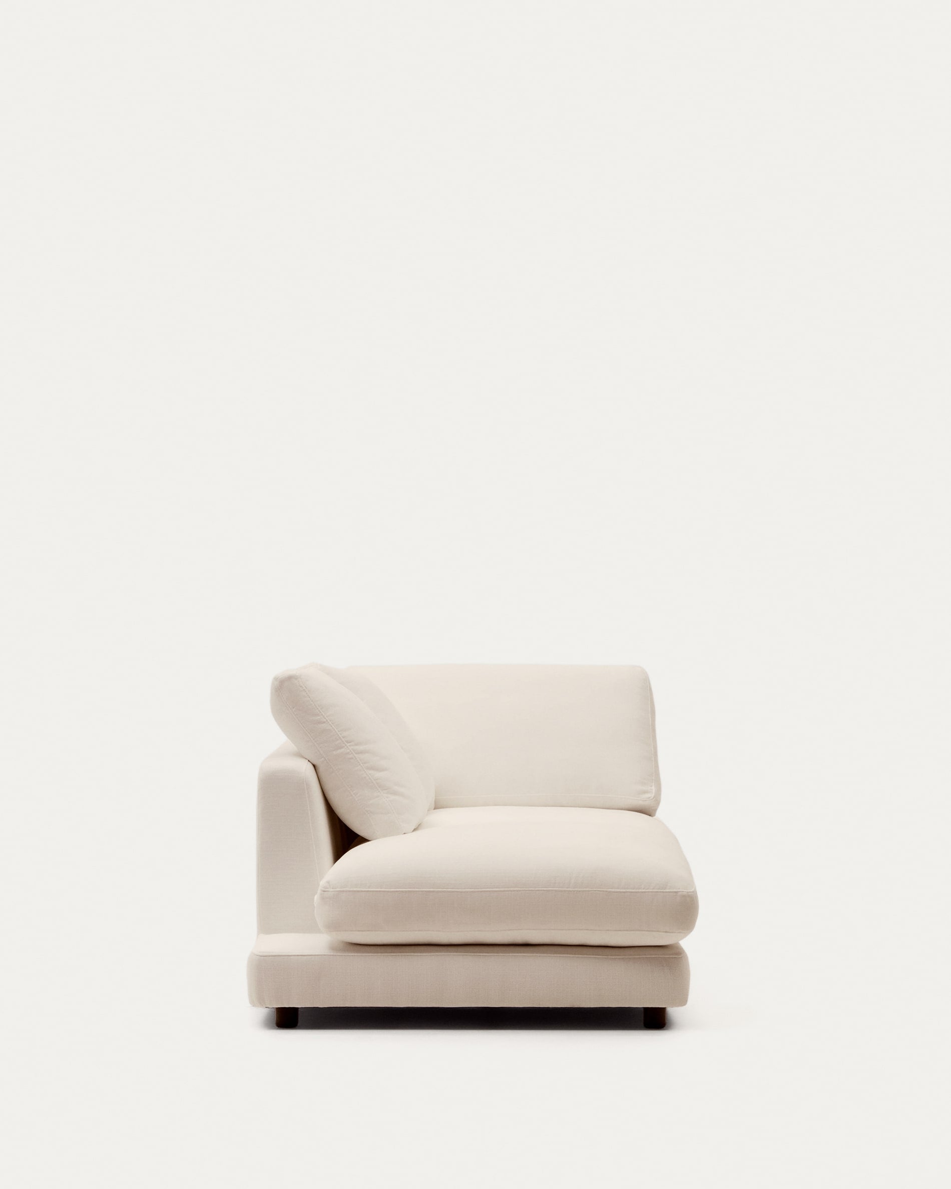 Elegante Chaiselongue Gala links in Beige, 193 x 105 cm, von Kave Home. Stilvolles Design und hoher Komfort für Ihr Zuhause.