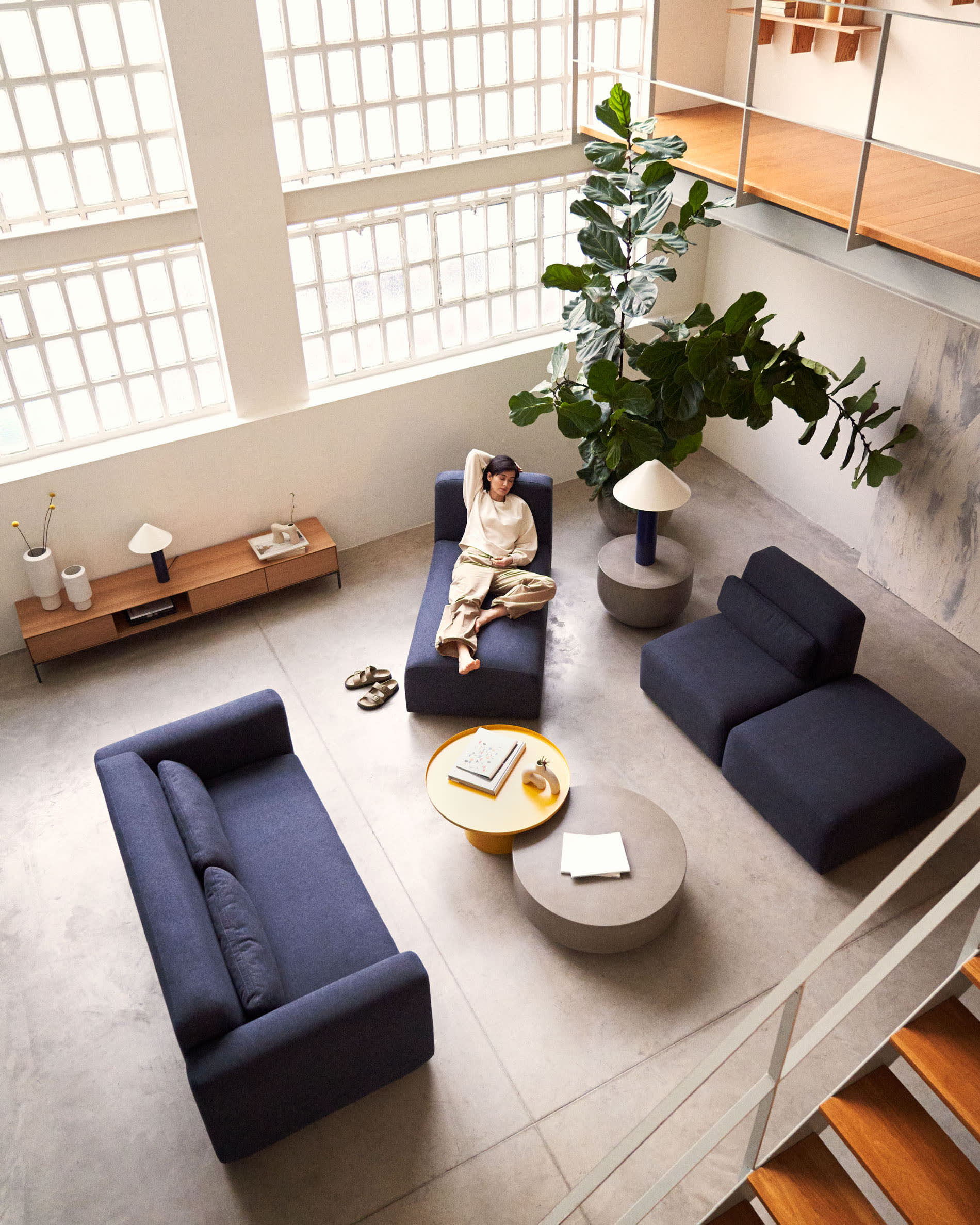 Das Neom 2-Sitzer-Modularsofa in Blau (188 cm) von Kave Home bietet stilvolles Design und nachhaltige Qualität.