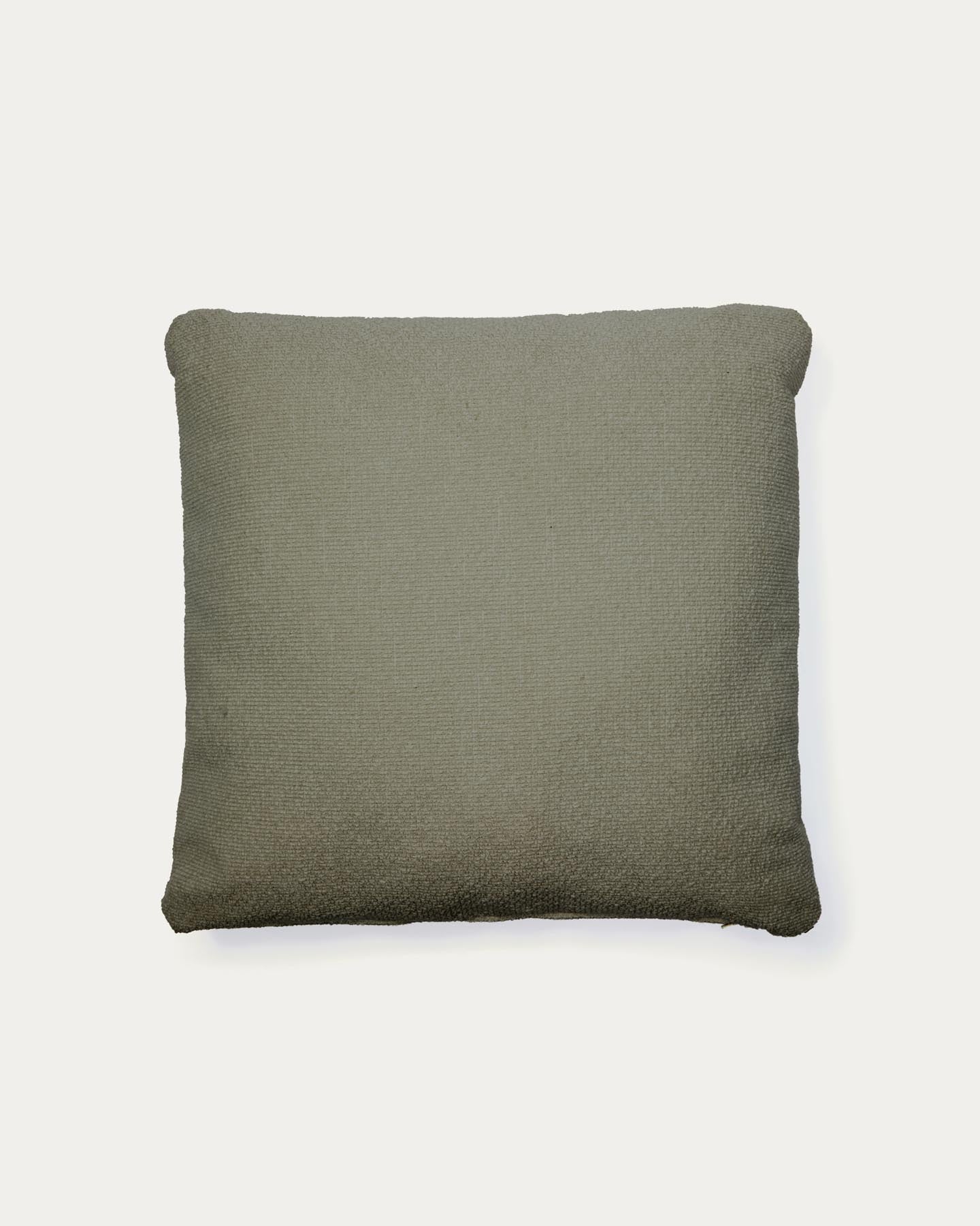Kissen Martina mit Chenille in Grün 52 x 52 cm in Grün präsentiert im Onlineshop von KAQTU Design AG. Deko Kissen ist von Kave Home
