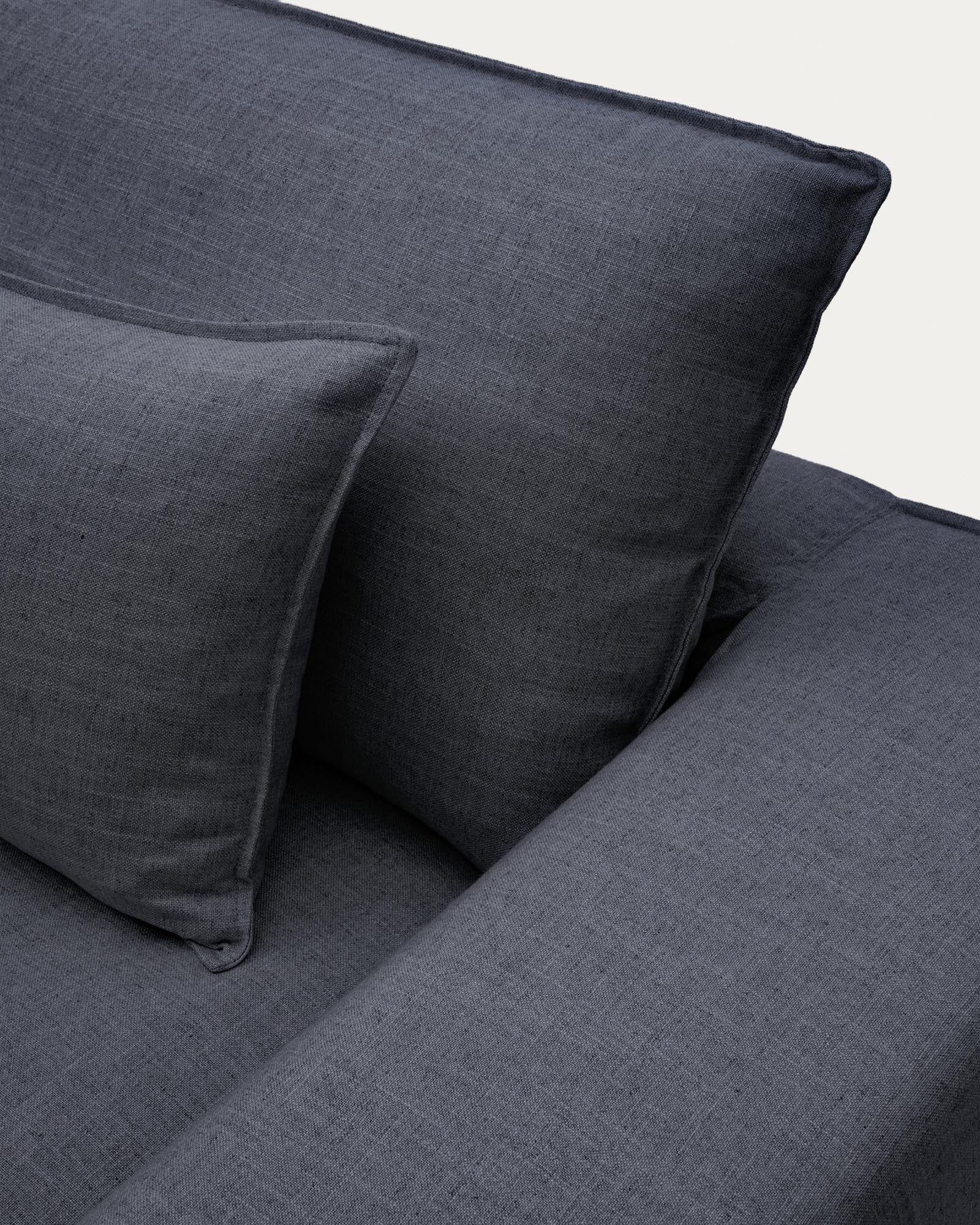 Elegantes 2-Sitzer-Sofa Anarela in Dunkelgrau, gefertigt aus Leinen und Viskose, mit abnehmbarem Bezug für einfache Pflege und stilvolle Akzente.