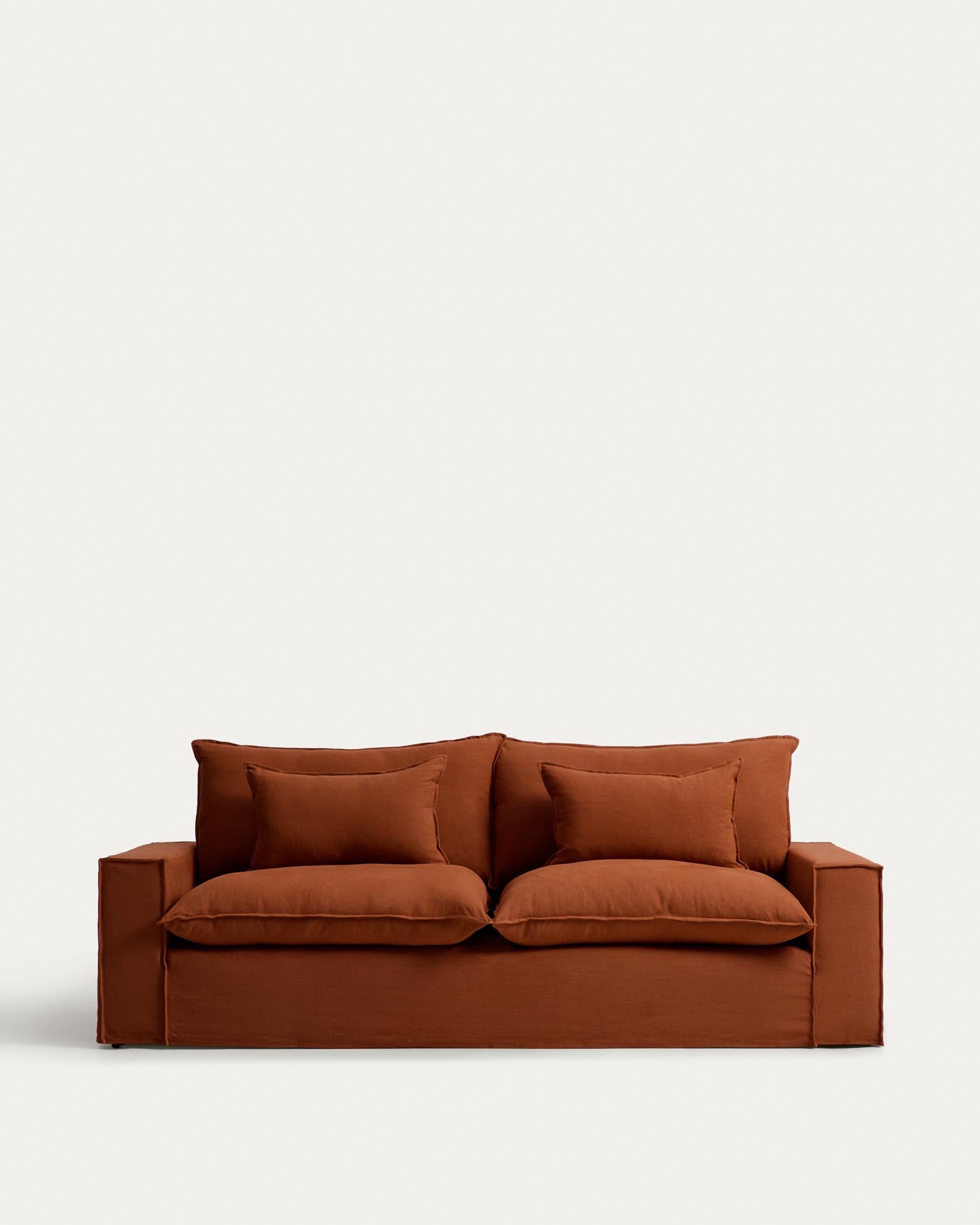 3-Sitzer-Sofa Anarela mit abnehmbarem Bezug aus Leinen in Terrakotta, 260 cm, FSC Mix Credit in Terrakotta präsentiert im Onlineshop von KAQTU Design AG. 3er Sofa ist von Kave Home