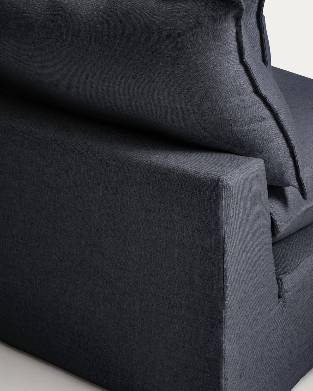 Modulares 6-Sitzer-Ecksofa Anarela mit abnehmbarem Bezug aus Leinen und Viskose in Dunkelgrau, 347 x 307 cm, FSC Mix Credit in Dunkelgrau präsentiert im Onlineshop von KAQTU Design AG. 5er Sofa ist von Kave Home