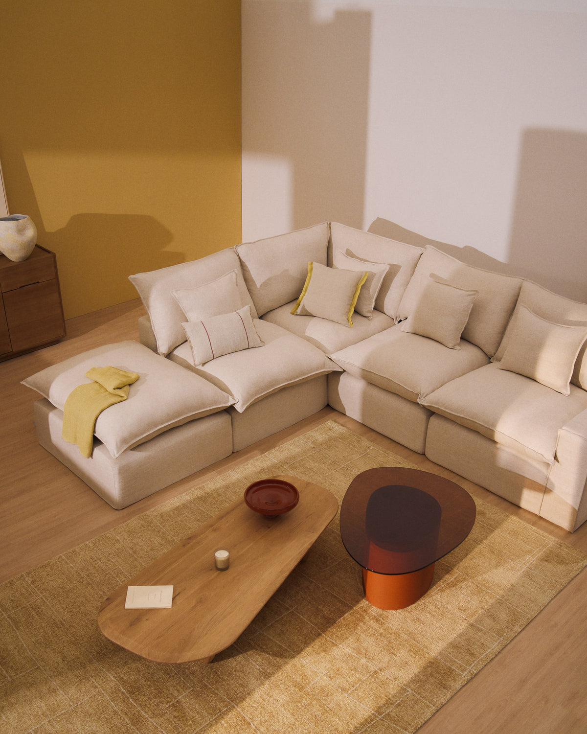 Modulares 4-Sitzer-Ecksofa Anarela mit abnehmbarem Bezug aus Leinen und Viskose in Beige, 287 x 307 cm, FSC Mix Credit in Beige präsentiert im Onlineshop von KAQTU Design AG. 4er Sofa ist von Kave Home