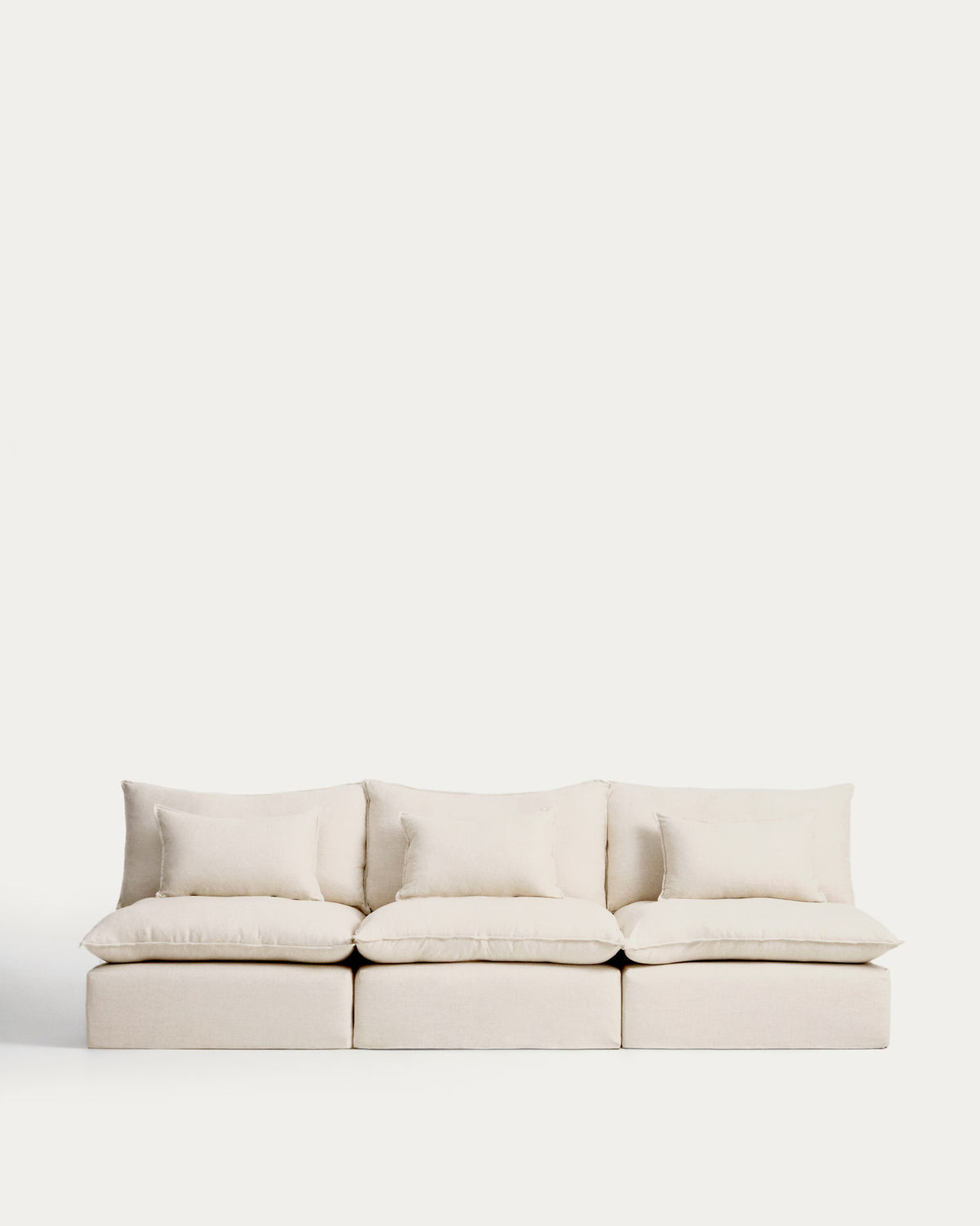 5-Sitzer-Modularsofa Anarela mit abnehmbarem Bezug aus Leinen und Viskose in Beige, 330 cm, FSC Mix Credit in Beige präsentiert im Onlineshop von KAQTU Design AG. 5er Sofa ist von Kave Home