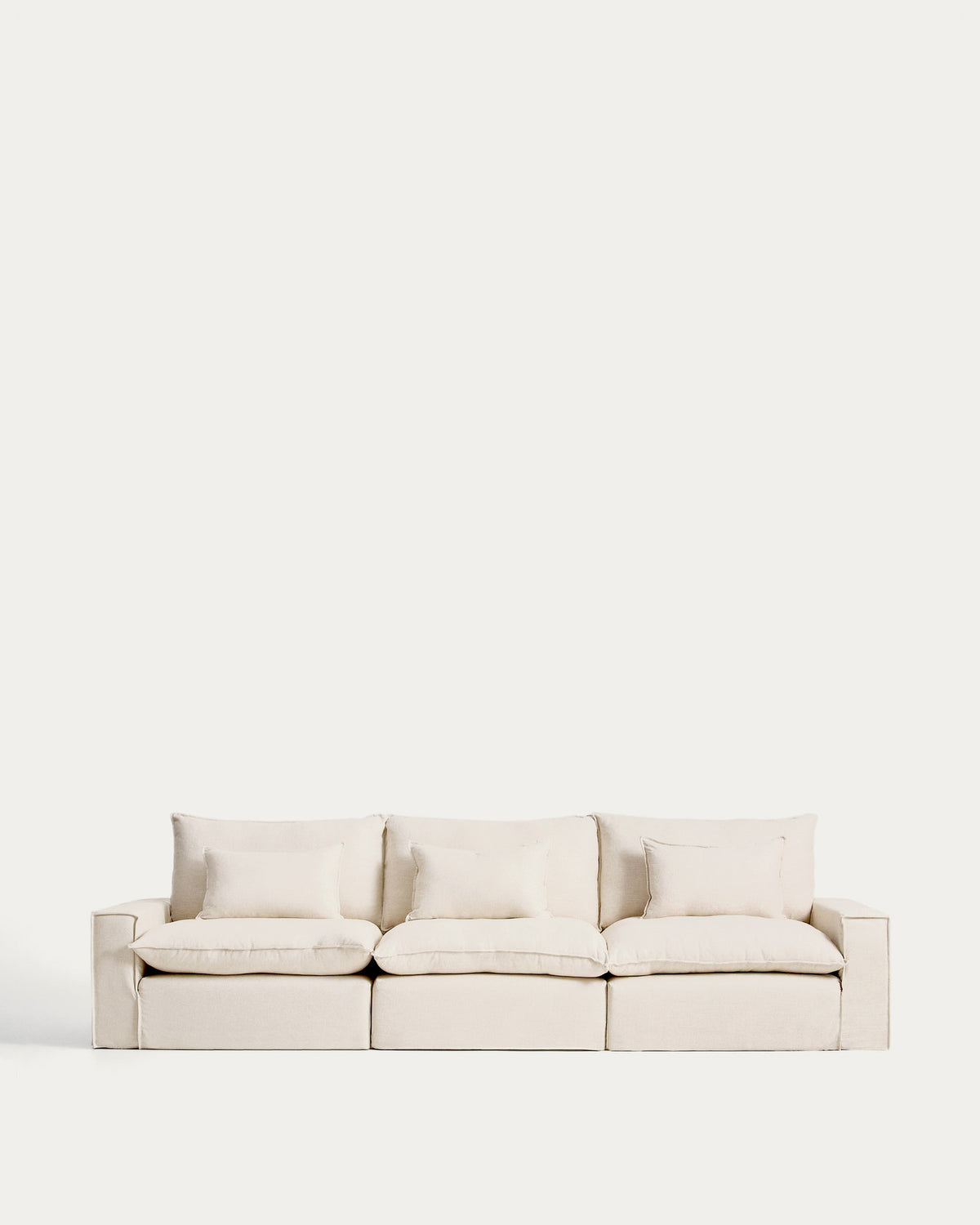 5-Sitzer-Modularsofa Anarela mit abnehmbarem Bezug aus Leinen und Viskose in Beige, 370 cm, FSC Mix Credit in Beige präsentiert im Onlineshop von KAQTU Design AG. 5er Sofa ist von Kave Home
