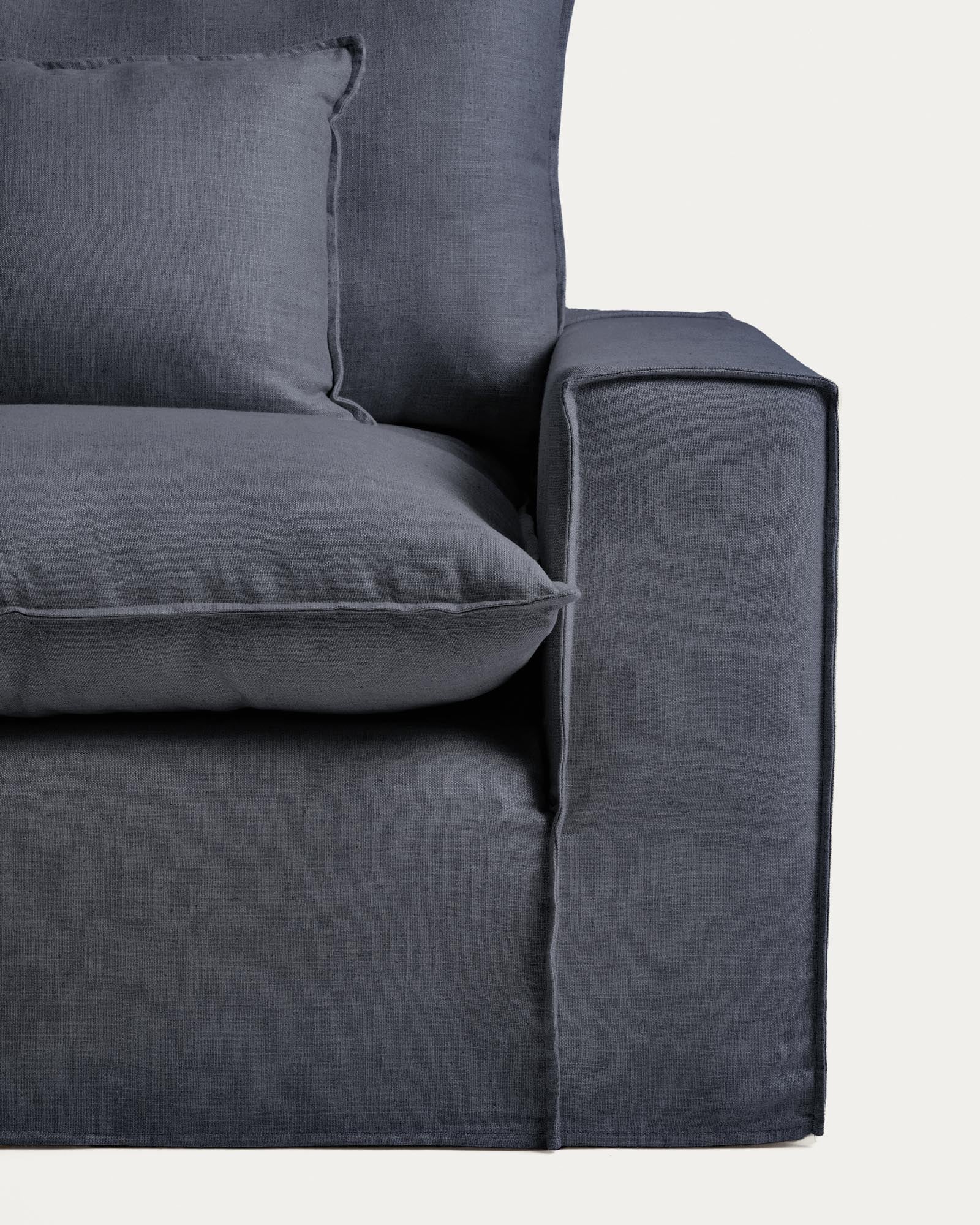 Elegantes 5-Sitzer-Modularsofa Anarela in Dunkelgrau, gefertigt aus hochwertigem Leinen und Viskose, ideal für stilvolle Wohnräume.