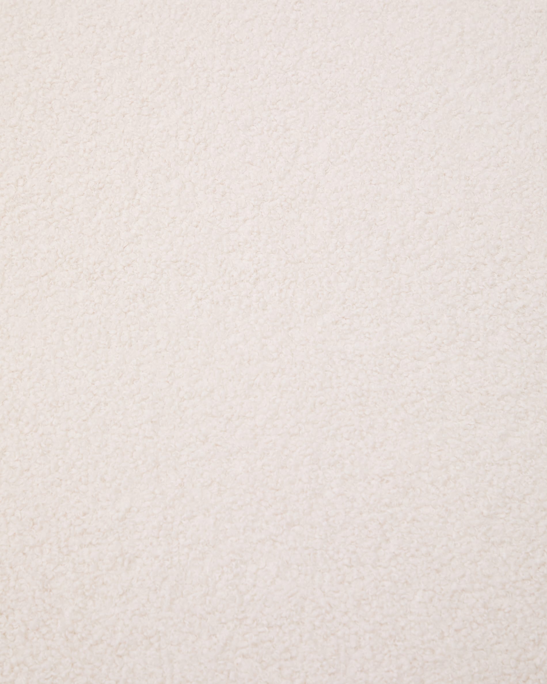 Stilvoller Bezug für Fusshocker Kaeli in Écru, Ø 120 cm. Nachhaltiger Bouclé-Stoff sorgt für Komfort und verleiht Ihrem Raum Eleganz.