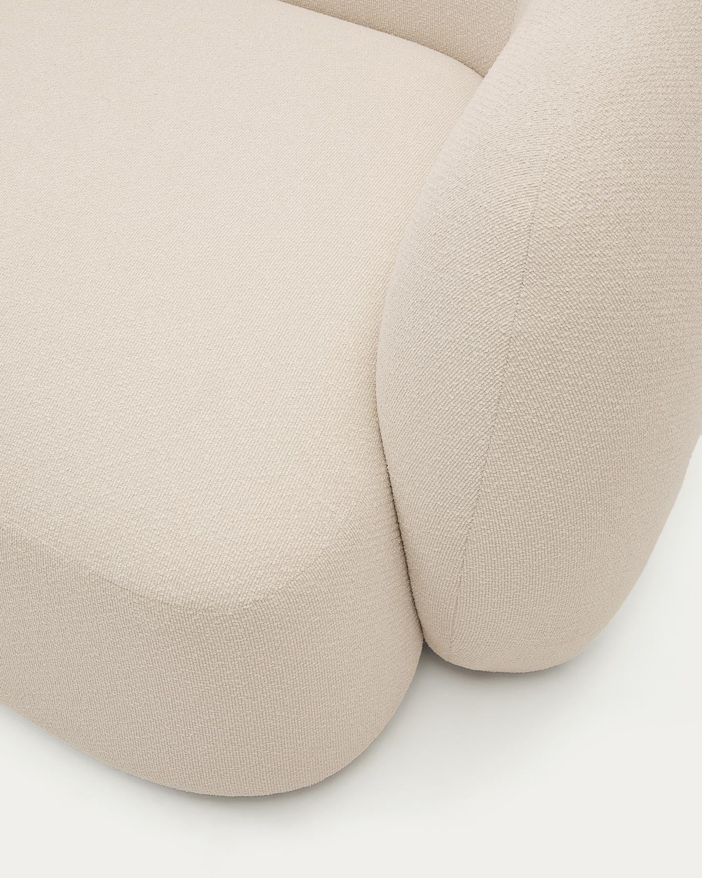 Schwer entflammbares 2-Sitzer-Modularsofa Martina mit Chenille und Chaiselongue links in Ecru 230 cm in Ecru präsentiert im Onlineshop von KAQTU Design AG. L-Sofa links ist von Kave Home