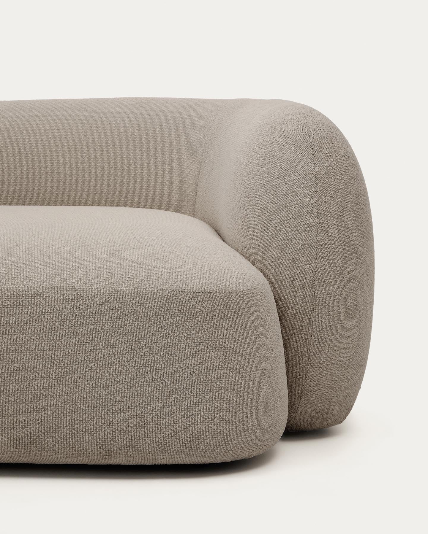 4-Sitzer-Modularsofa Martina mit Chenille und Chaiselongue links in Steinton 377 cm in Steinfarben präsentiert im Onlineshop von KAQTU Design AG. L-Sofa rechts ist von Kave Home
