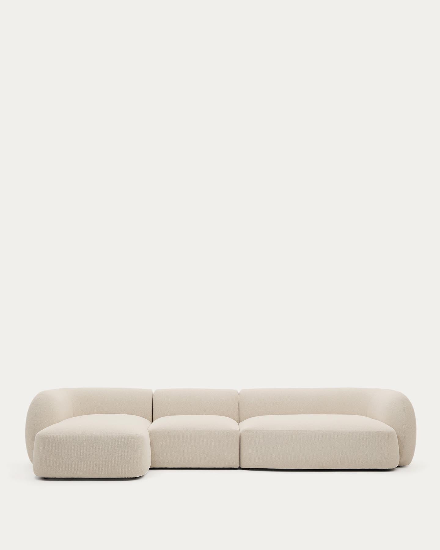 Schwer entflammbares 4-Sitzer-Modularsofa Martina mit Chenille und Chaiselongue links in Ecru 377 cm in Ecru präsentiert im Onlineshop von KAQTU Design AG. L-Sofa links ist von Kave Home
