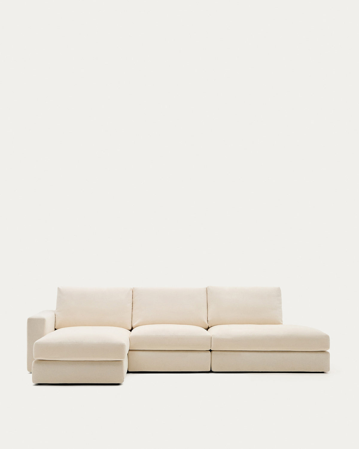 Modulares Sofa Alea für 5 Personen mit abnehmbarem Bezug aus Chenille mit Chaiselongue links in Ecru, 340 cm in Ecru präsentiert im Onlineshop von KAQTU Design AG. L-Sofa links ist von Kave Home