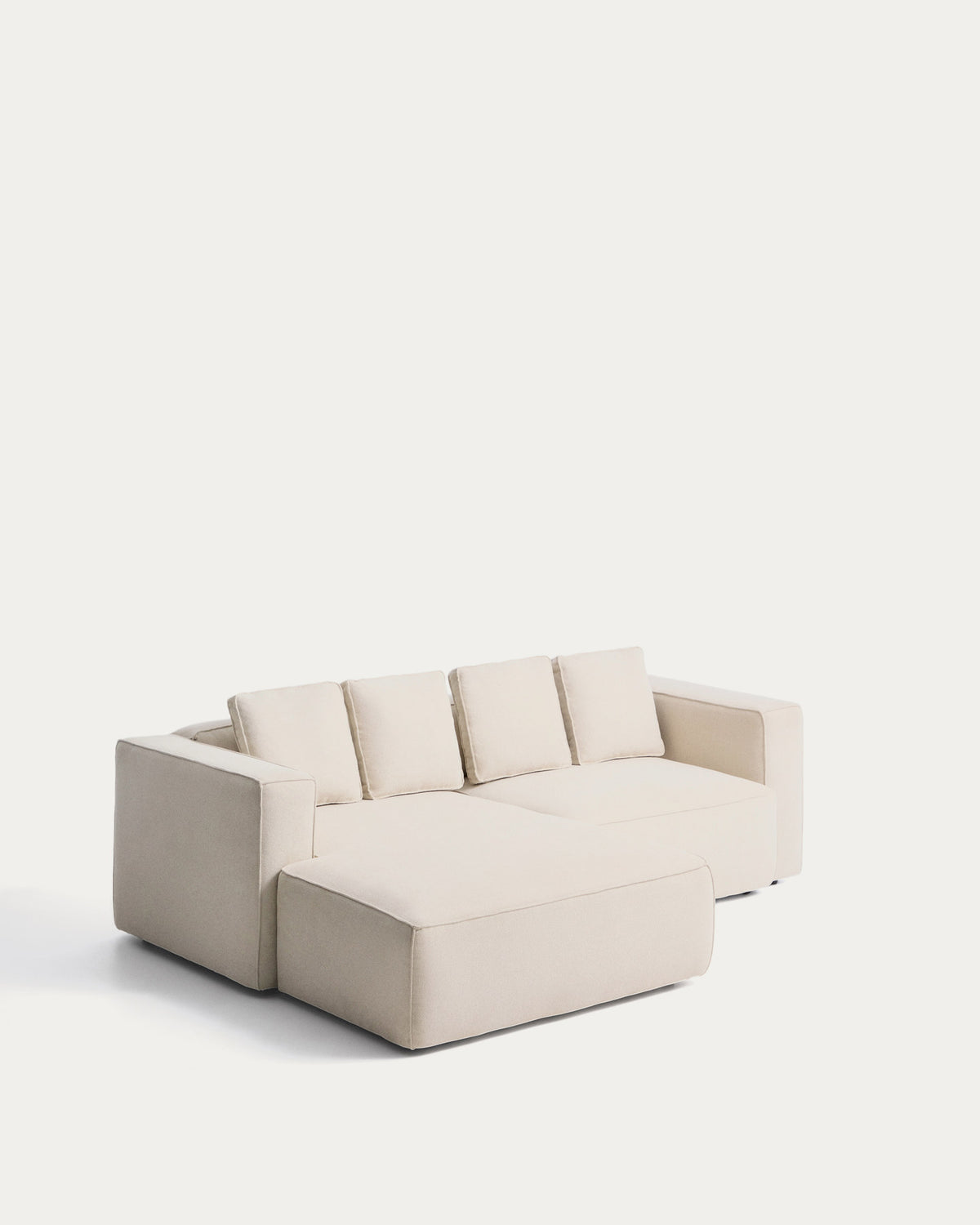 3-Sitzer-Bettsofa Marela in Écru mit Chenille-Bezug, Armlehnen, Chaiselongue links, schwarze Beine