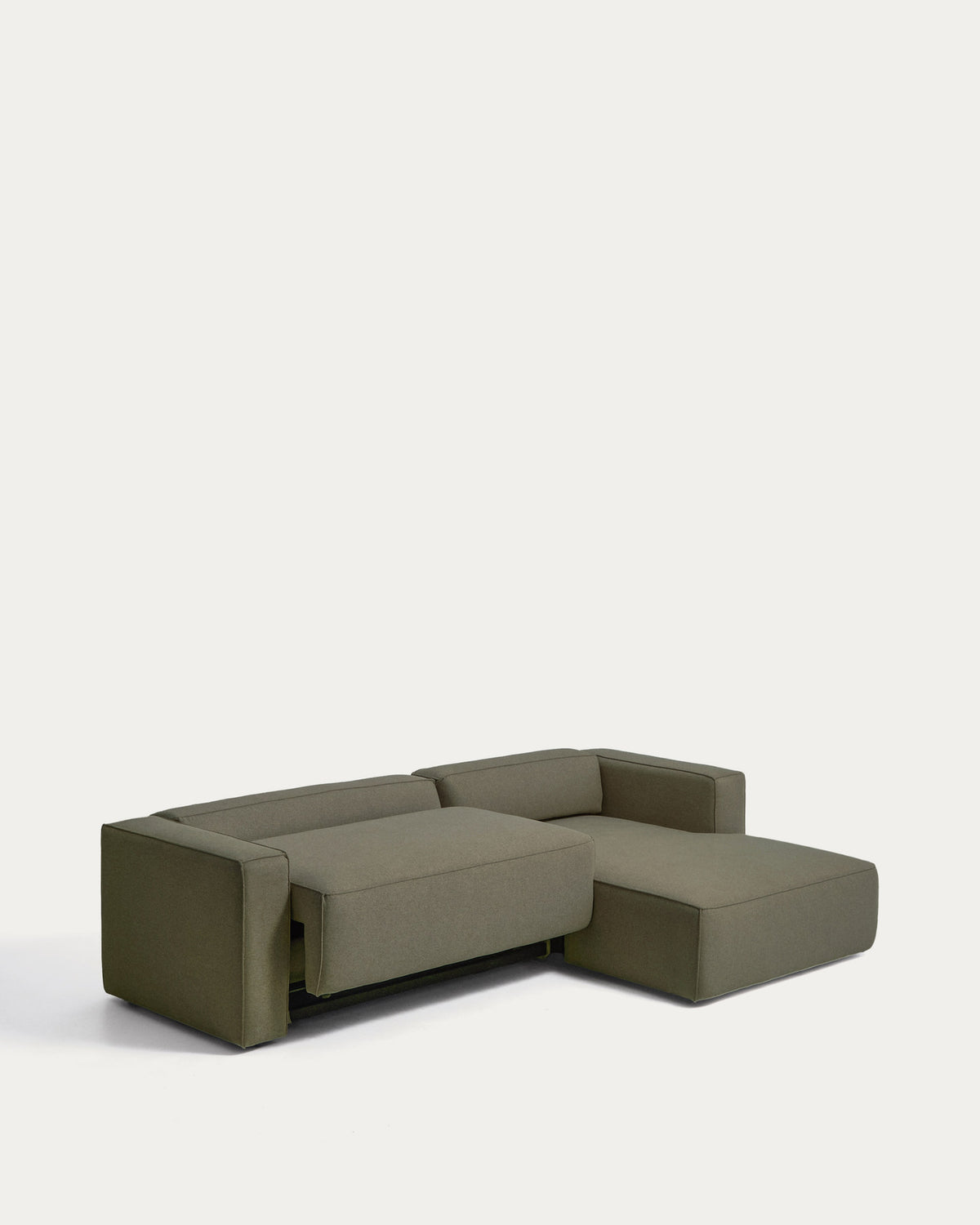 Dunkelgrünes Bettsofa Marela mit Strukturbezug, Armlehnen und Chaiselongue rechts