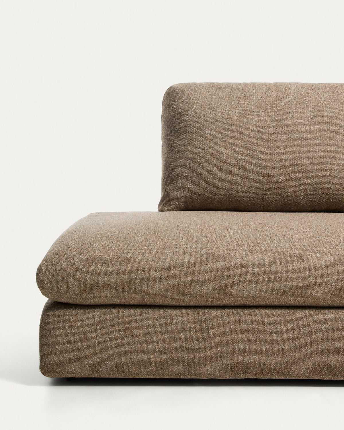 4-Sitzer Sofa Vera mit Randmodul links in Hellbraun, 325 cm, FSC Mix Credit in Hellbraun präsentiert im Onlineshop von KAQTU Design AG. 4er Sofa ist von Kave Home