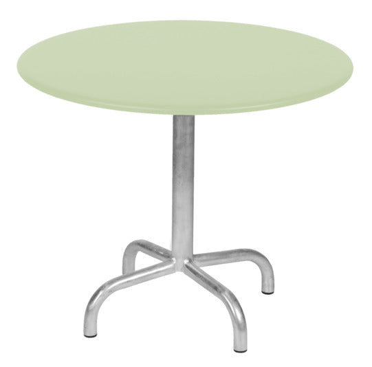 Der elegante Beistelltisch Rigi von Schaffner mit 60 cm Durchmesser ist perfekt für Ihre Terrasse oder den Garten – ein echter Blickfang!