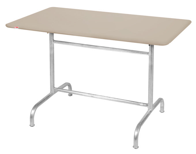 Rigi Metall-Gartentisch 120x70 klappbar in Pastellbraun präsentiert im Onlineshop von KAQTU Design AG. Gartentisch ist von Schaffner