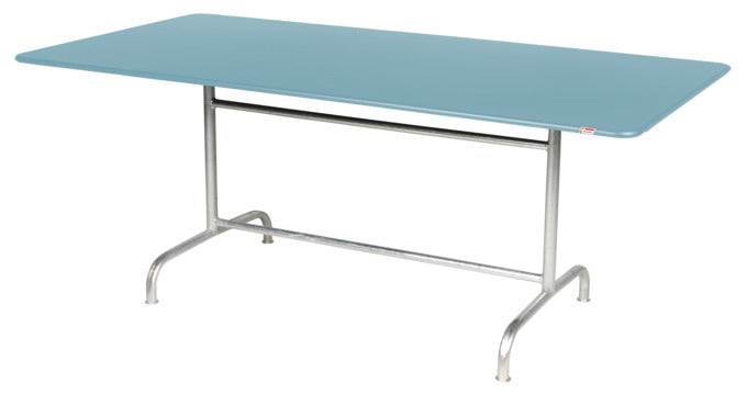 Rigi Metall-Gartentisch 180x80 klappbar in Pastellblau präsentiert im Onlineshop von KAQTU Design AG. Gartentisch ist von Schaffner