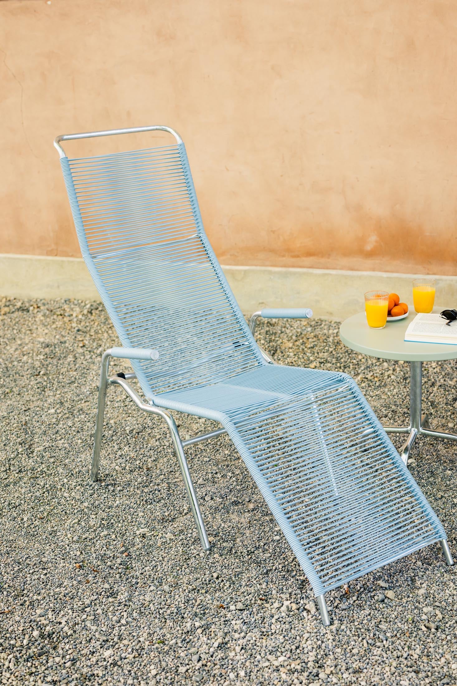 Säntis Spaghetti Liegestuhl in Tannengrün präsentiert im Onlineshop von KAQTU Design AG. Liegestuhl ist von Schaffner