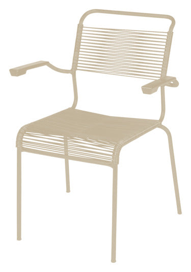 Säntis Spaghetti Stuhl mit Armlehne: Elegantes Design trifft auf Funktionalität. Ideal für deinen Garten, wetterfest und vielseitig kombinierbar.