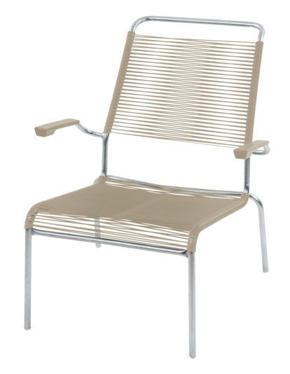 Genießen Sie stilvolle Entspannung mit dem Säntis Lounger Hochlehner Spaghetti von Schaffner. Bequeme Polsterung und elegante Farbvarianten für jeden Garten.