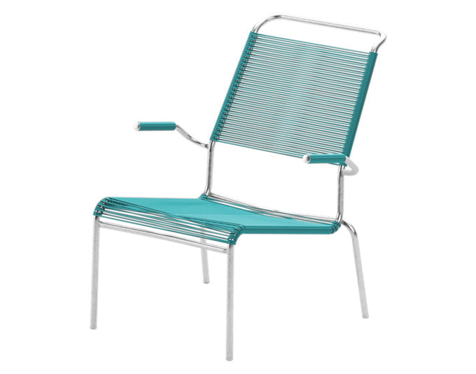 Eleganter Säntis Lounger Spaghetti mit Armlehne, wetterfest, ergonomisch, langlebig, Schweizer Qualität, ideal für Garten, Balkon und Terrasse.