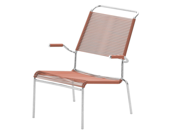 Säntis Lounger Spaghetti mit Armlehne Hochlehner in Pastellterracotta präsentiert im Onlineshop von KAQTU Design AG. Outdoor-Sessel mit Armlehnen ist von Schaffner